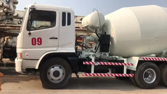 Japan benutzte 10 12 Cbm volumetrischen Betonmischer-LKW Erneuerter gebrauchter Zement-Misch-LKW